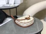 Size: 15x11x4cm - 图片 3