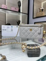CHANE size 17X9.5X8