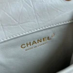 Chane Phone Case Model: AS1961 Phone Case Size: 17*13*5.5cm - 图片 3