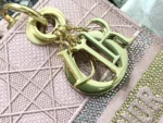 Lady Dior five-panel embroidery Size: 24 cm x 20 cm x 11 cm Model : M0565 - 图片 8