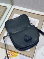 Gallop Messenger Bag Size: 20.5 x 16 x 5 cm Model: 033D - 图片 7