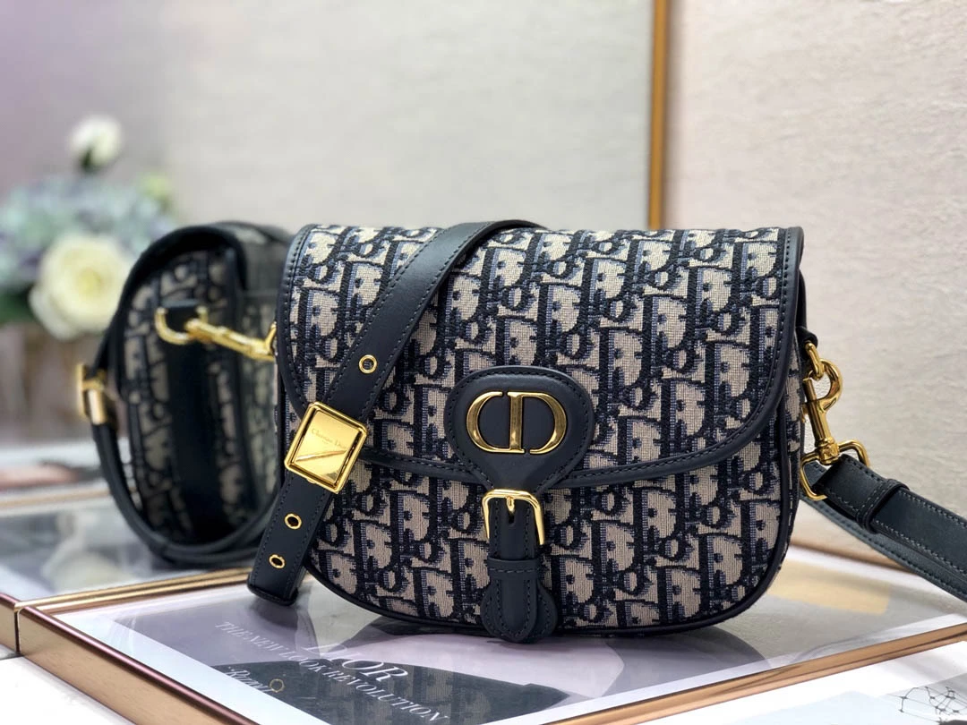 i73abb260d62feb4b658e2b097fb464ec Lady Dior 5 compartments embroidery Size: 24 cm x 20 cm x 11 cm Model : M0565 - 图片 1