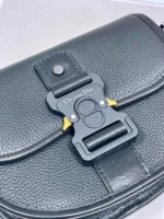 Gallop Messenger Bag Size: 20.5 x 16 x 5 cm Model: 033D - 图片 9