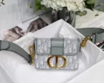 Grey 30 Montaigne size:17.5*11cm