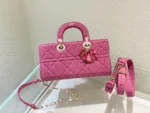 Lady D-Joy Cowboy Handbag Size: 26 x 13.5 x 5 cm Model: M0540
