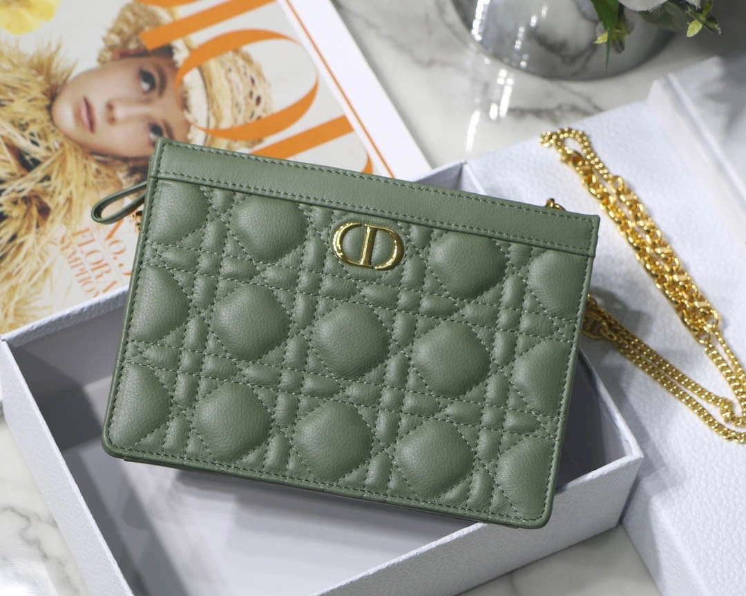 ib2de622a3e16e62084697c249f761b56 Caro Collection No. 7002 Green size: 19 x 14 x 3 cm - 图片 1