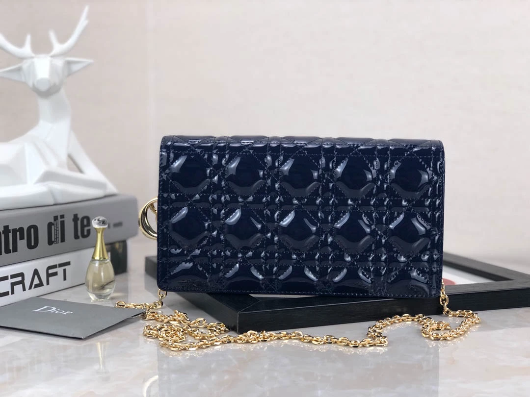 Diamond Classic Size: 22cm