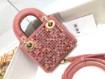Lady Dior mini Size: 12 x 10.2 x 5 cm - 图片 8