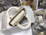 Lady Dior 5 compartments embroidery Size: 24 cm x 20 cm x 11 cm Model : M0565 - 图片 8