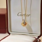 Trinity pendant, cushion-shaped, half-paved - 图片 11