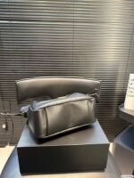 JAMIE shoulder pouch in lambskin black - 图片 4