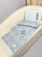 Anagram scarf in wool and cashmere blue - 图片 9