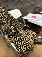 brown letter scarf - 图片 3