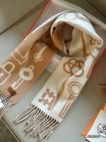 H Gray beige and black scarves - 图片 28