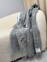 Anagram scarf in wool and cashmere grey - 图片 10