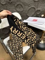 brown letter scarf - 图片 10