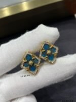 OPERA TULLE YELLOW GOLD BUTTON EARRINGS WITH BLUE ENAMELED ELEMENT - 图片 6