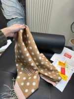 Brown and pink polka dot scarf - 图片 3