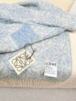 Anagram scarf in wool and cashmere blue - 图片 14