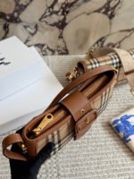 Burberry Retro Shoulder Bag - 图片 4