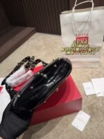 Valentino Studded Shoulder Bag - 图片 9