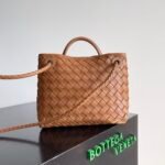 Bottega Veneta  Andiamo Small Intrecciato Leather Top-Handle Bag - 图片 4